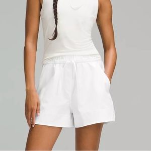 Cinchable Waist High-Rise Woven Short 3.5" - worn once